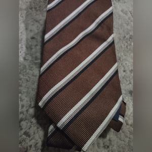 BURBERRY silk tie